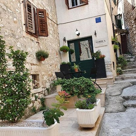 Small studio apartment Gorica Šibenik Esterno foto