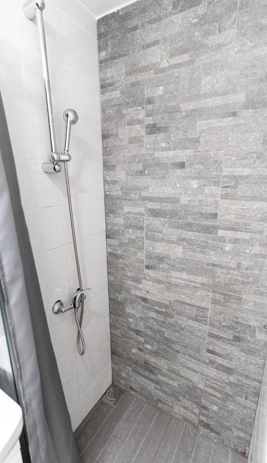 Small studio apartment Gorica Šibenik Esterno foto