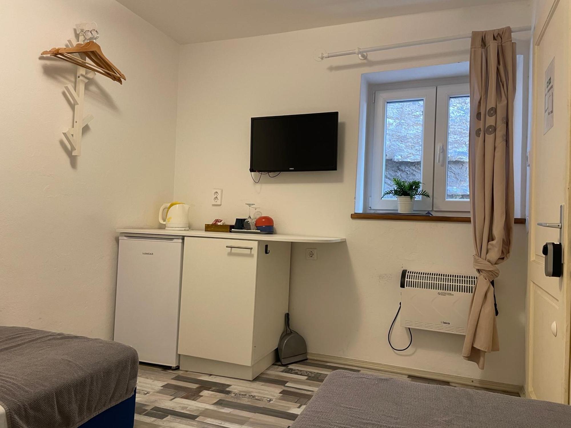 Small studio apartment Gorica Šibenik Esterno foto
